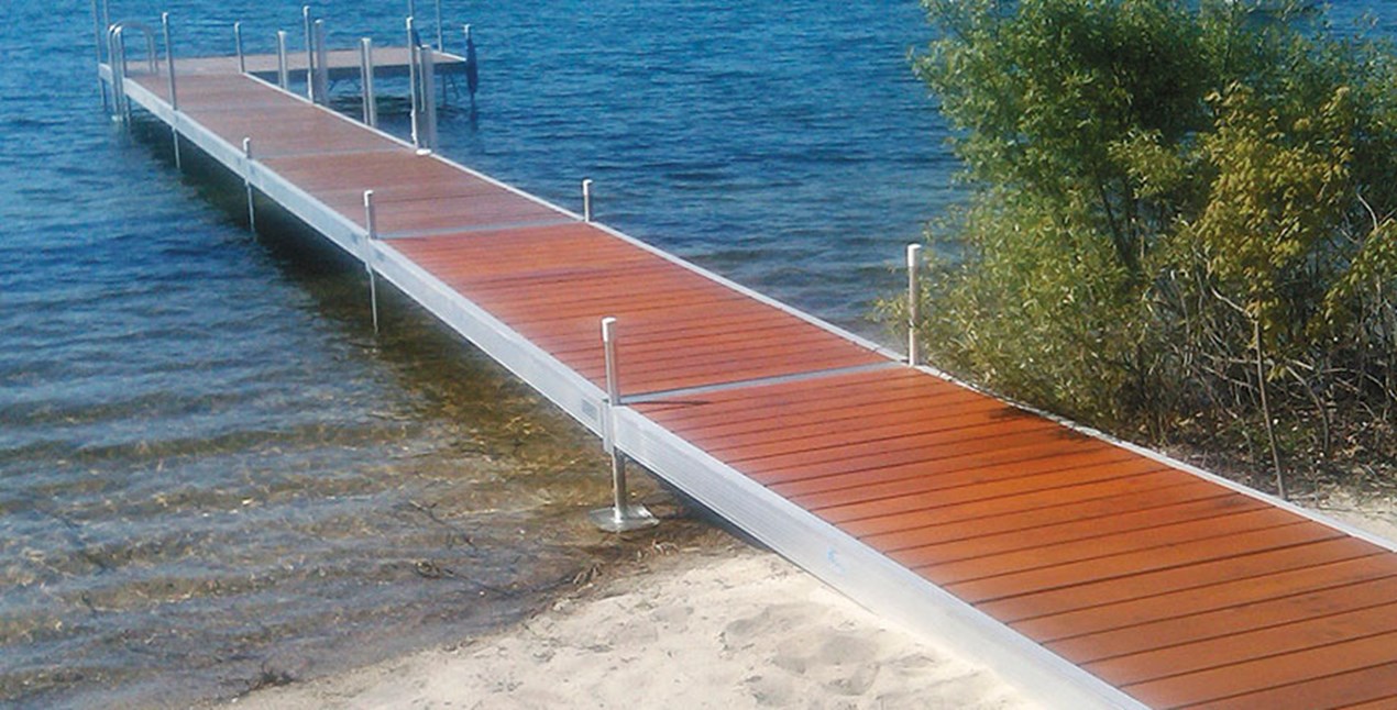 Classic Dock with Cedar